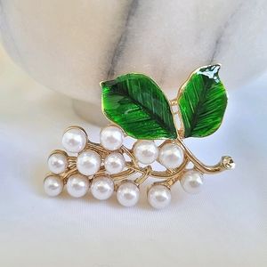 Cluster of Pearl Grapes Brooch Pin NWT
